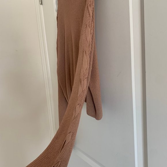 Wilfred Ribbon Sleeve Cropped Sweater - Picture 2 of 3